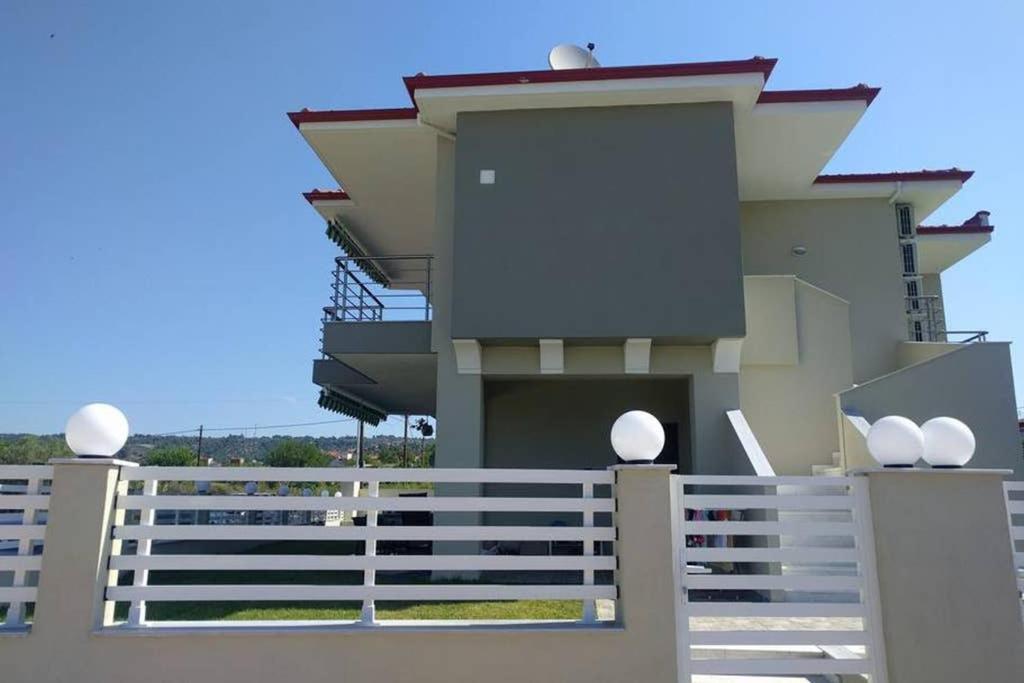 Orange Apartment Nikiti  Exterior photo